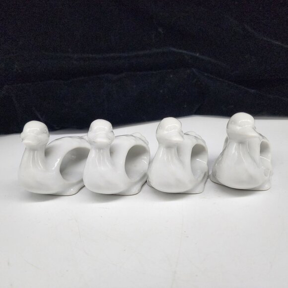 Set Of 4 White Ceramic Duck Napkin Rings Table Decor - Picture 4 of 7